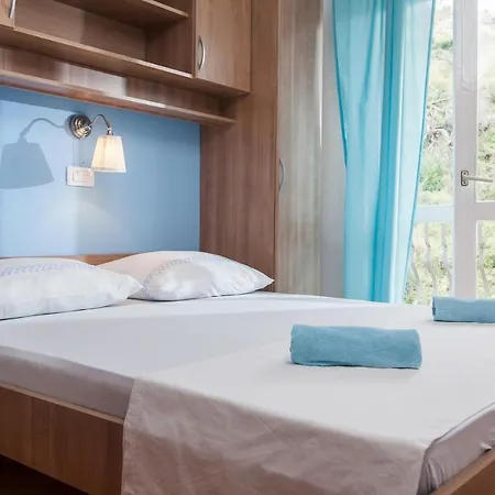 Vega Appartement *