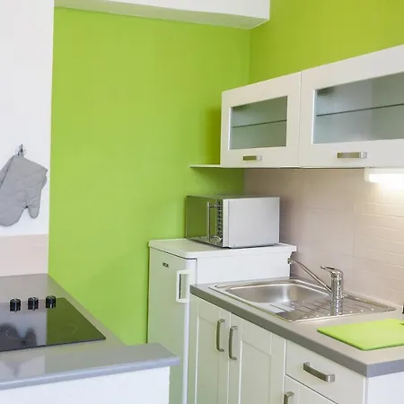 Apartman Vega *
